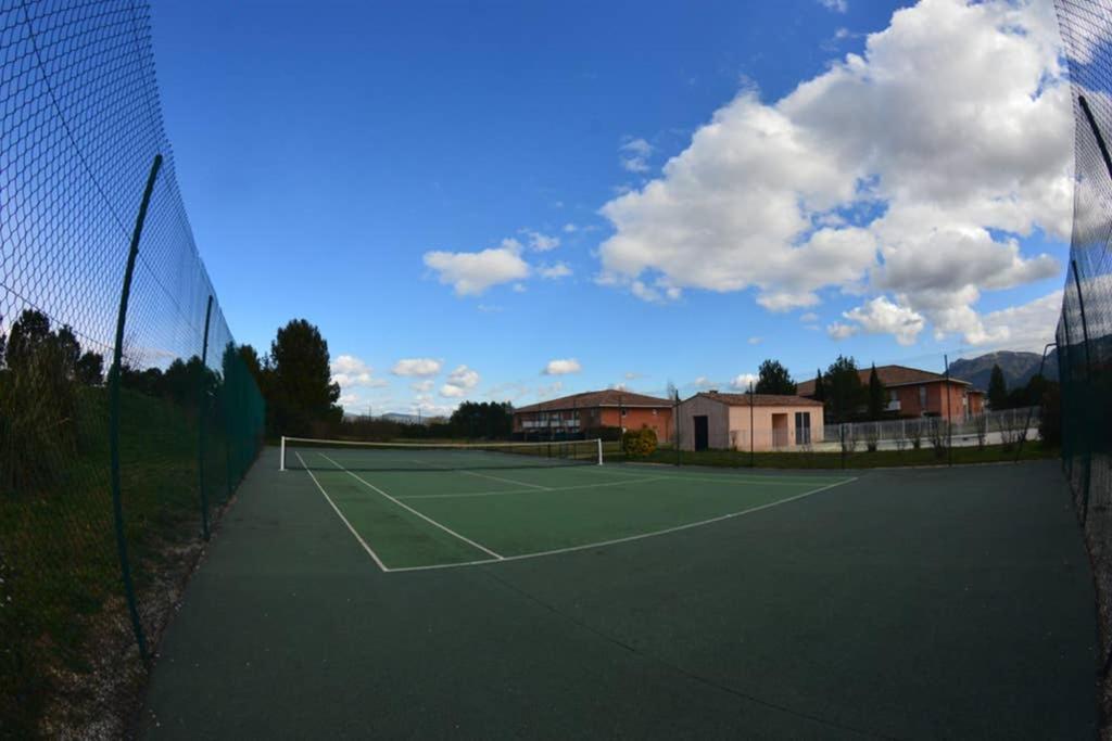 Residence Victoria Studio Cezanne Трец Екстер'єр фото